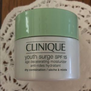 Youth Surge SPF 15 Age Decelerating Moisturizer